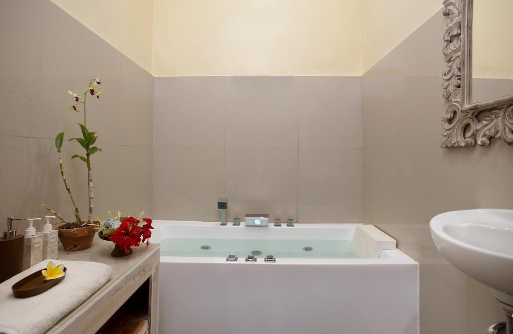 Grand Ashanti Villa Ubud Buitenkant foto